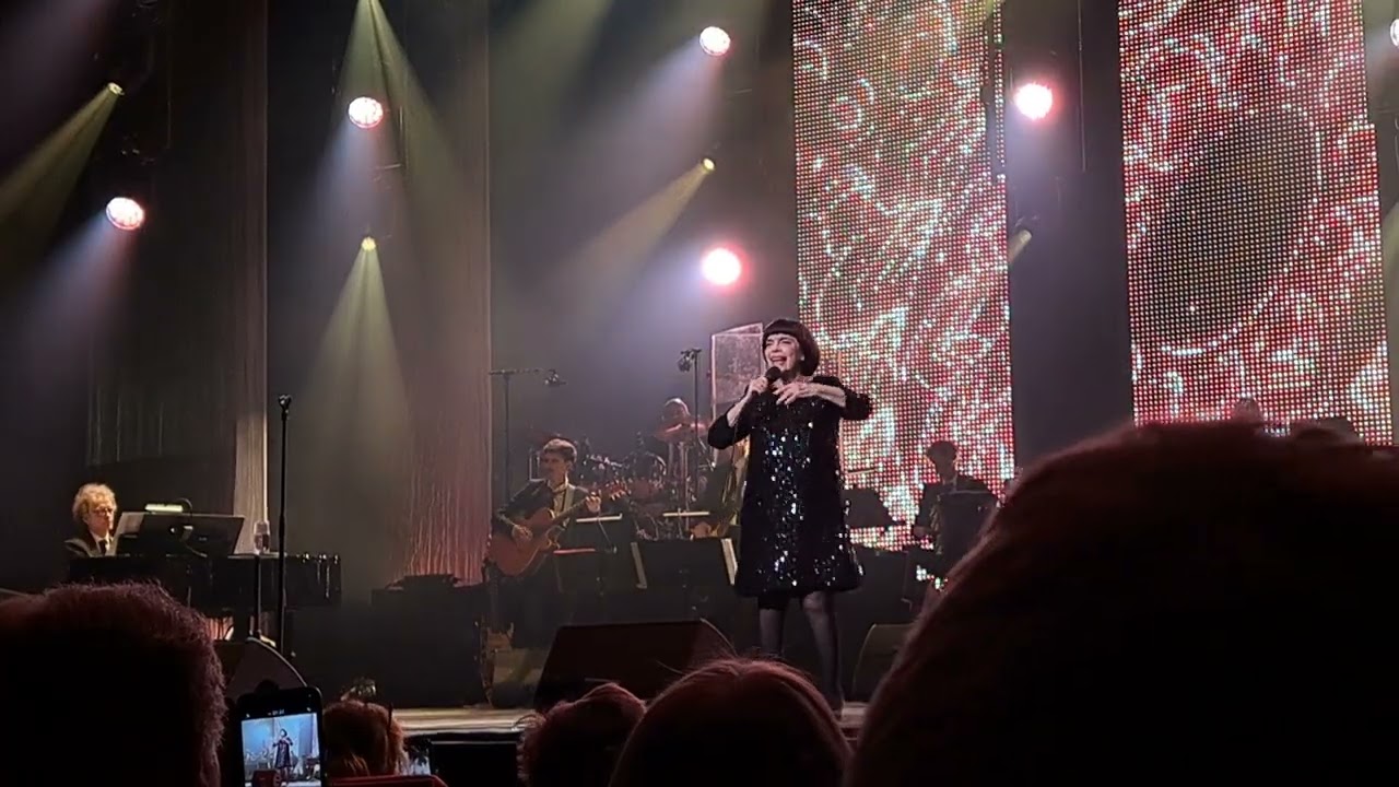 Mireille Mathieu Tours 2025