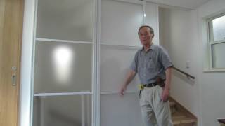 2階のリビング階段口の仕切りにドア 引き戸 の取付事例 Youtube 2階のリビング階段口の仕切りにドア 引き戸 の取付事例 Youtube