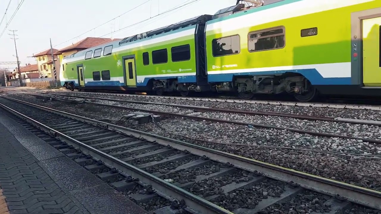 un po di treni tra rho fiera e legnano e un po annuci