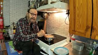 Kainuunkorpielämää .Lihakeitto Keskustelukumppanina.