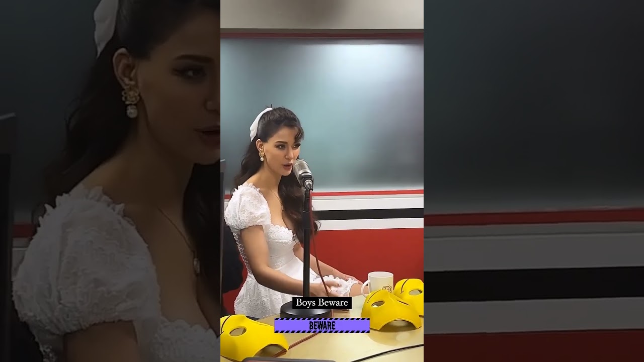 disha patani 's father is a police officer and sister is in army 😊