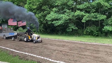 Cub Cadet Pro Diesel pulling