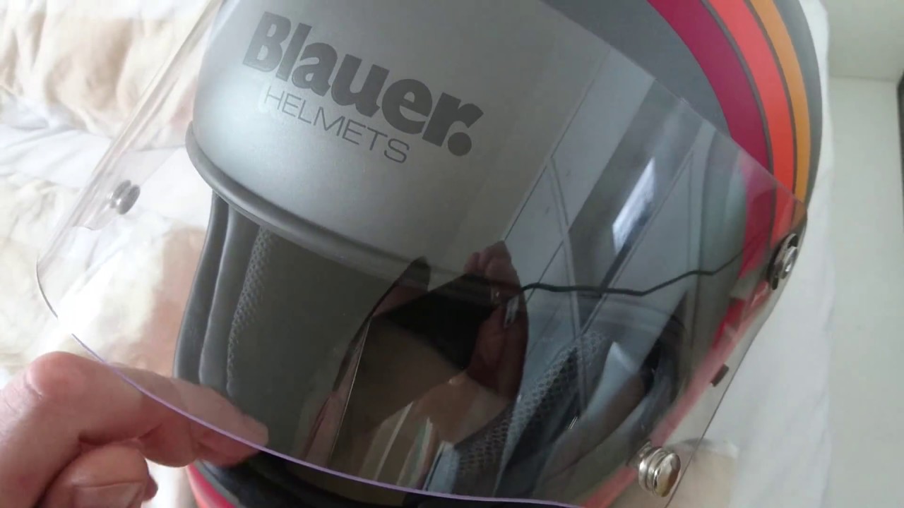 Blauer 80s poor quality (2 manufacturing defects) - YouTube