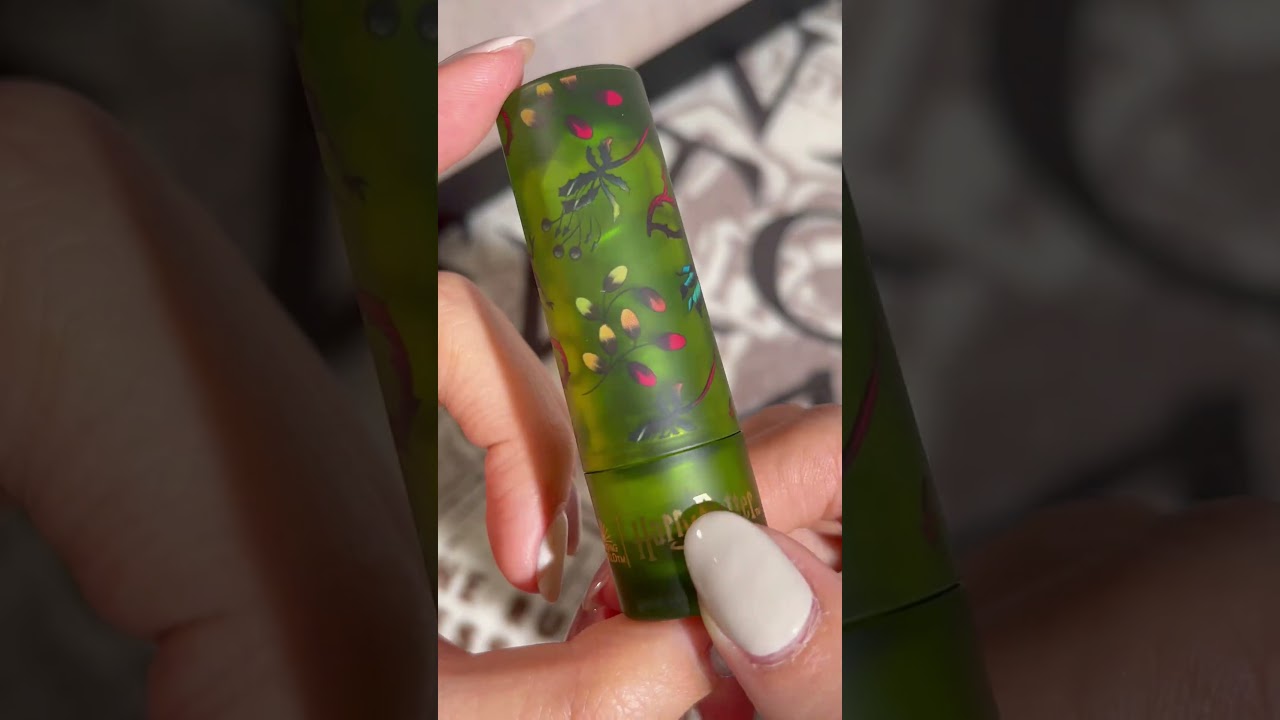 Harry Potter-obsessed makeup fans rejoice! 🥳