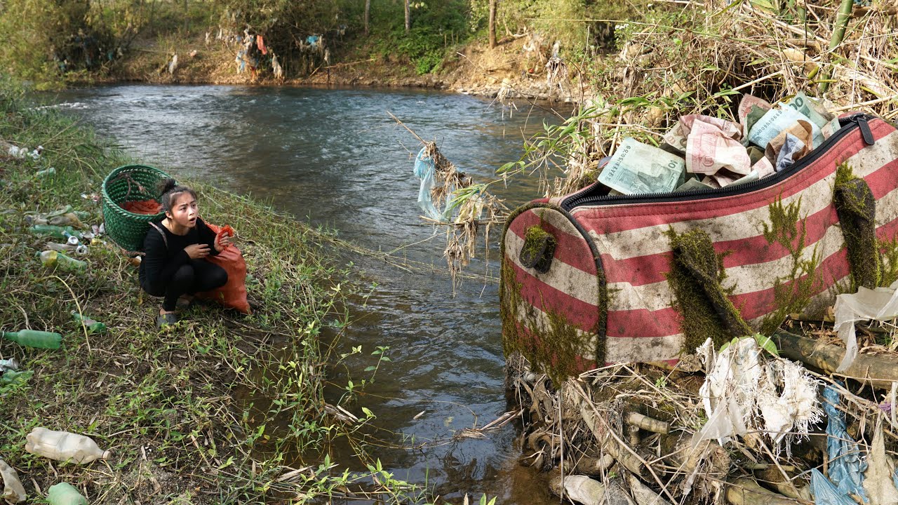 A Poor Scrap Collector Finds a Bag of Cash — What Happens Next Is Unbelievable