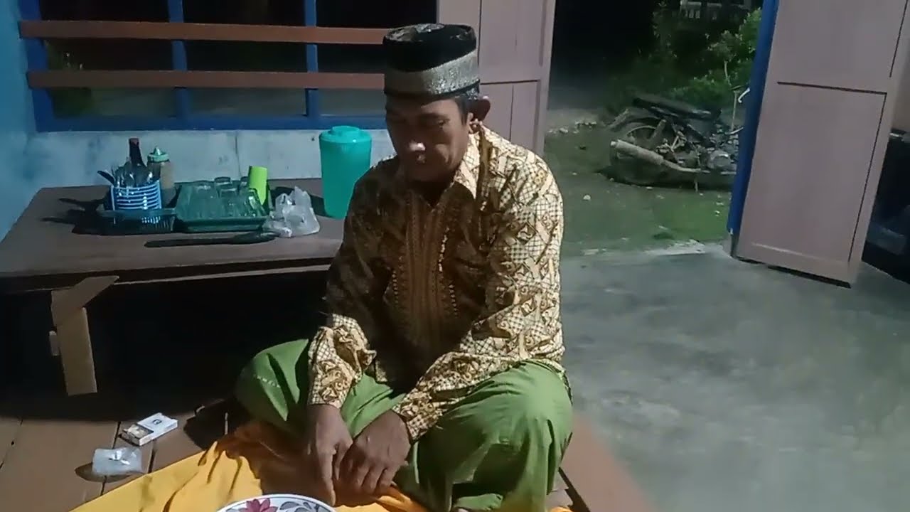 manyusun burangir , kameramen Halomoan hsb. penasehat amang Boru bsk hsb.