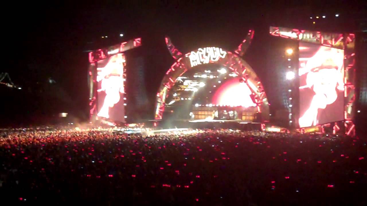 AC/DC LIVE!!! High Voltage - **AT&T Park 9/25/15** - YouTube