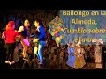 Bailongo en la Alameda. Con dos al mismo tiempo.