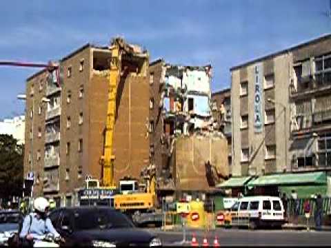 demolicion de un edificio en el barrio de san diego (lorca)