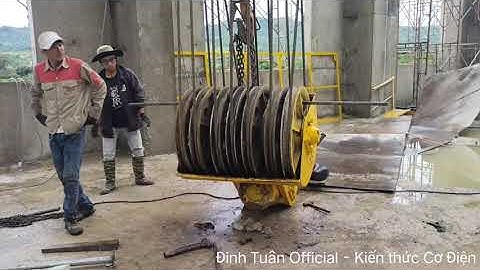 Lên dây cáp cho cẩu trục 80 tấn nhà máy thủy điện