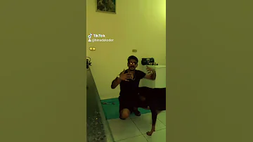 احمد حلمى شوفت الواد أبو جل في شعرة 