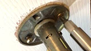 How to tighten a loose door knob