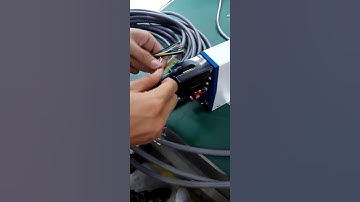 Pneumatic multi-conductor cable inner cores stripping machine