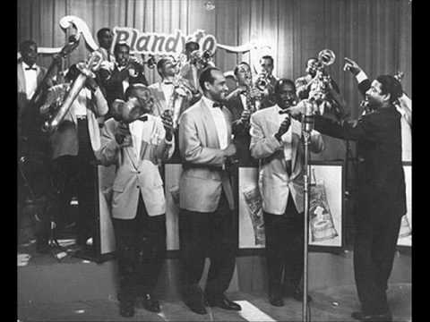 Benny Moré Y Su Banda Gigante  -  Que Bueno Baila Usted  (Son Montuno - Cuba 1940's)