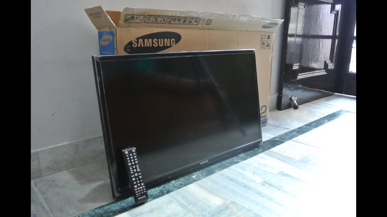 melodisk Bøde motor Samsung 32 inch Series 4 4003 TV Unboxing | The Inventar - YouTube