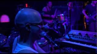 Video thumbnail of "Quimby - Fekete lamoure LIVE"