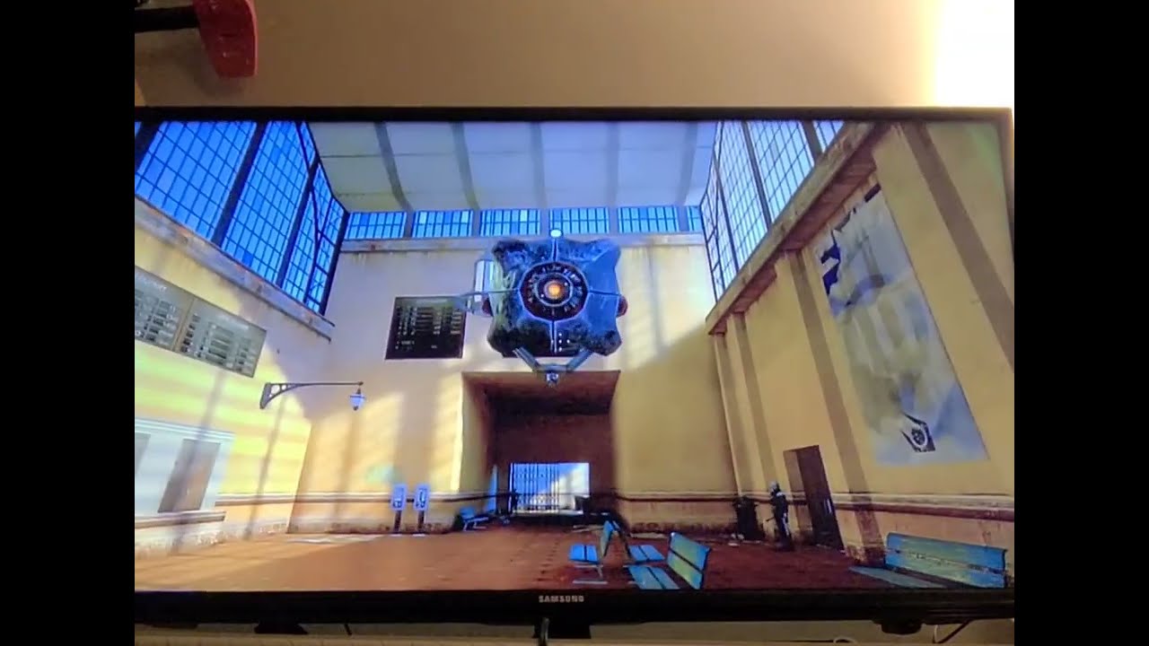 Funny half life 2 glitch. City scanner inside area