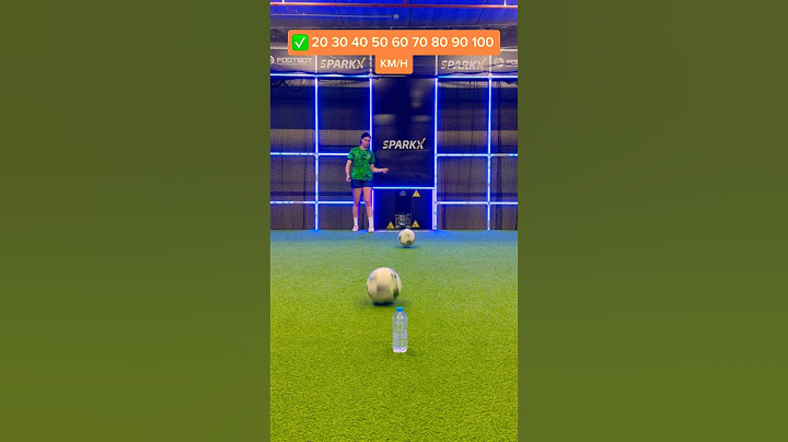Human vs Footbot (Hit The Bottle) 🙈😱
