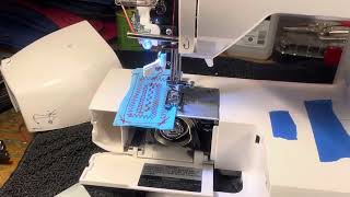 HOW TO SET THE NEEDLE ALIGNMENT ON A SINGER FASHIONMATE MODEL 5560.“A LIGHT DUTY HYBRID” (video 465)