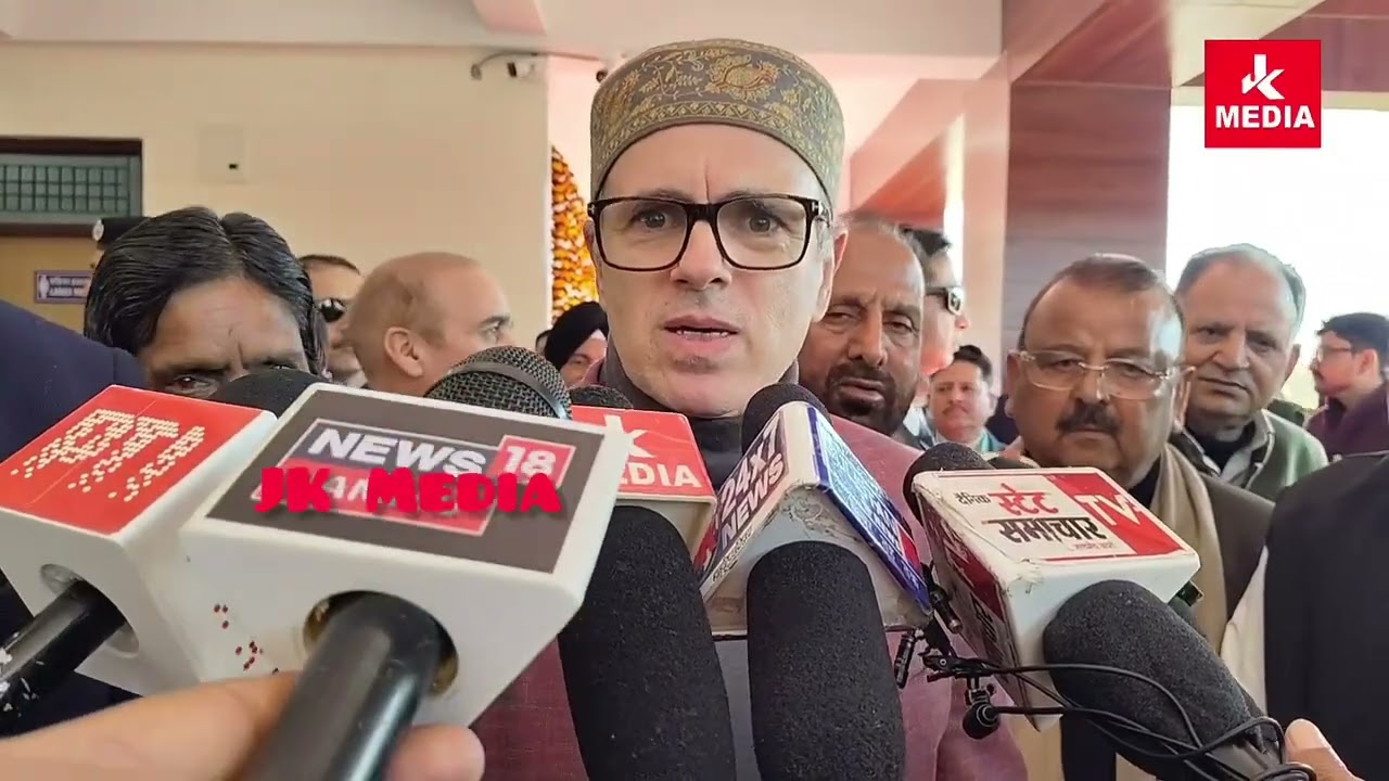 Что сказал главный министр Омар Абдулла в Самбе по поводу вопроса о Национальном юридическом унив...