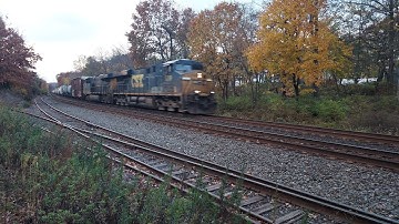 CSX 5208 ES40DC Leads M410 through Piscataway! 11/7/25