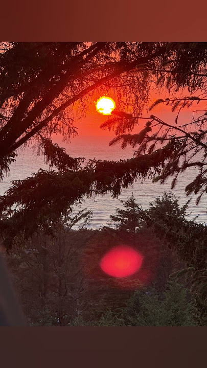 Sunset at the beach. #sunset #oregon  #pacificocean  #sunsetview #enjoylife #paradise