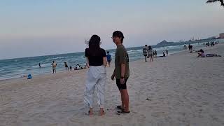 ต่อจากคลิปที่แล้วค่ะ#สองแม่ลูกเดินถึงชายหาดหัวหินแล้วจ้ะ