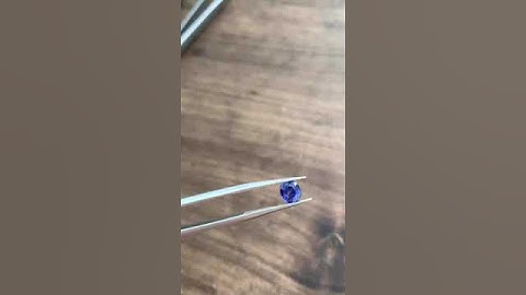 Saphire xanh nhỏ xinh khối cao #gemstone #ruby #gem #sapphire #love #diamond