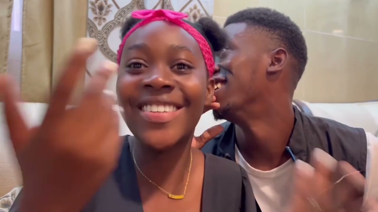 capitulo 4   Mondong, derecha   amigos con derecho