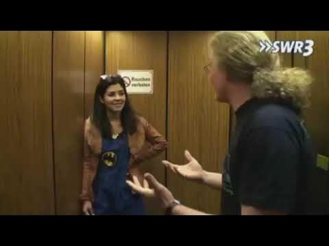 Marina and the Diamonds in the ELEVATOR! (Oh my God you look just like