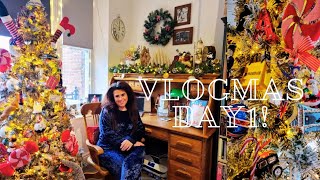 A London Vlogmas! Day 1: Deck the Halls with Me!