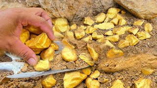 wow very beautiful gold Digging for Treasure at Mountain worth Million Dollar from Huge Nuggets