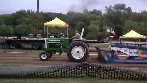 Oliver 2255 Ron Niemeyer Conrad Iowa 06-08-2013 95...