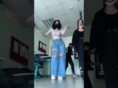 Okulda Dans Eden kız #shorts