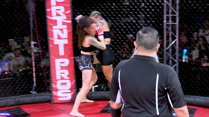Brandi Moore vs Hannah Clayton