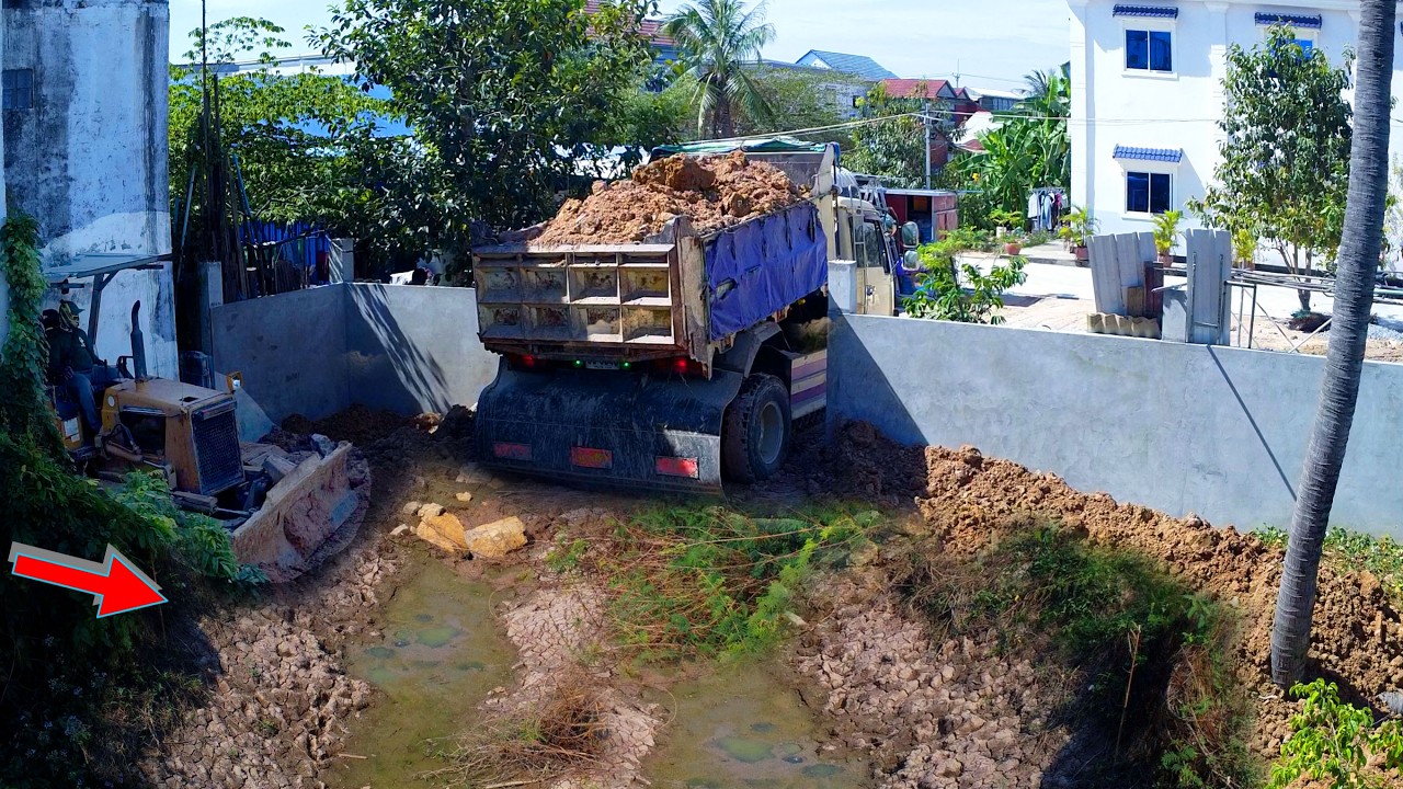 Nicely Start New Landfill!! Very Good Teams Work Dump Truck 5 Ton And Dozers in Actions!mp4
