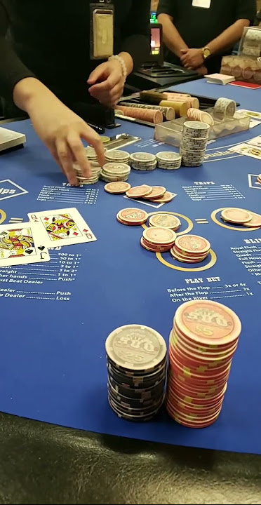 I HIT ROYAL FLUSH!! Ultimate Texas Hold’em!! BIG WIN $$