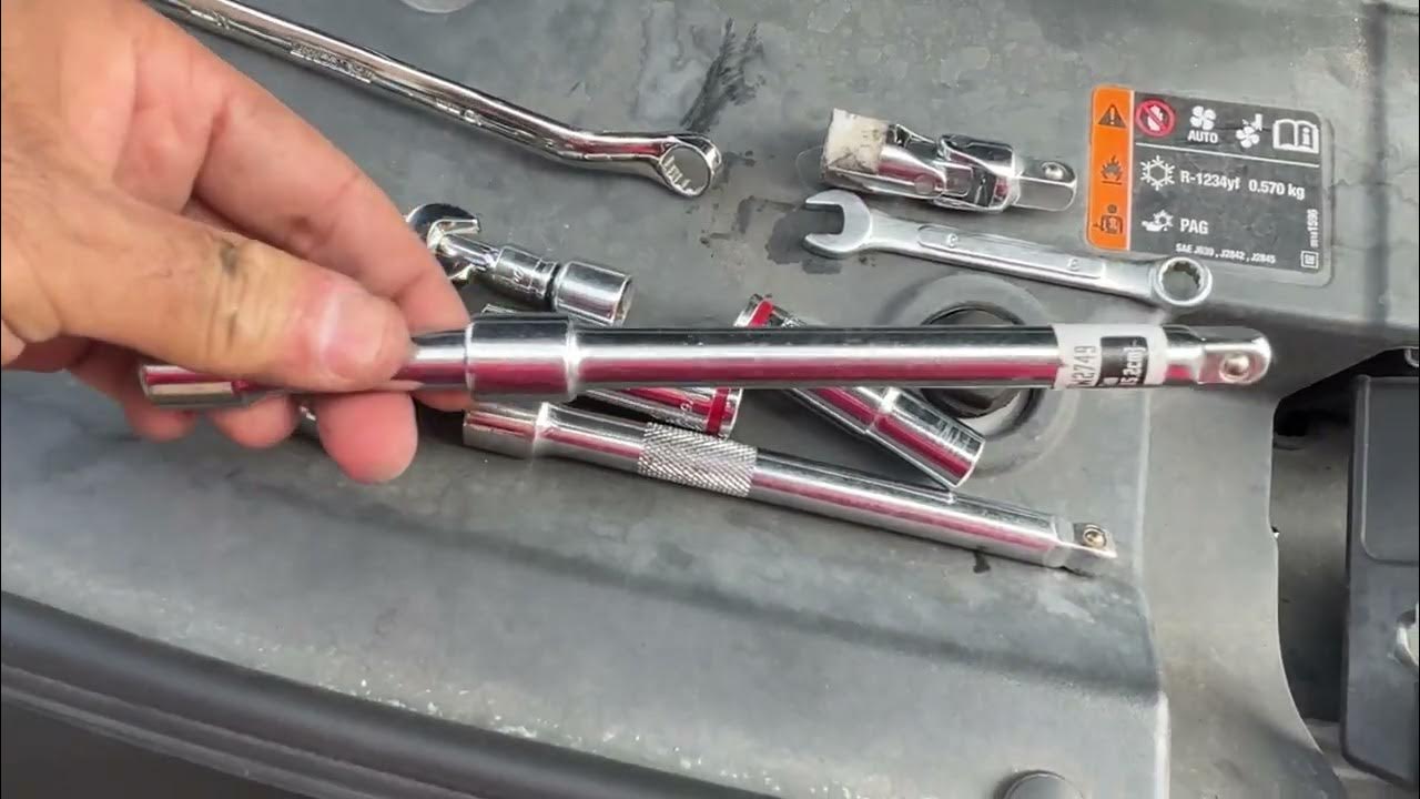 2019 GMC Canyon temperature gauge stuck on cold and fan stays on - YouTube