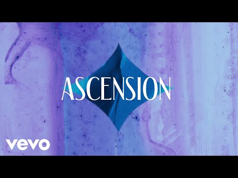 Putar Ascension - Sarah Kinsley