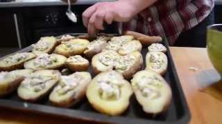 Как запечь картошку? С моцареллой, луком, грибами и беконом. Как запечь картошку? С моцареллой, луком, грибами и беконом.