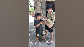 Cậu bé lừa bố lấy tiền nạp game #shorts