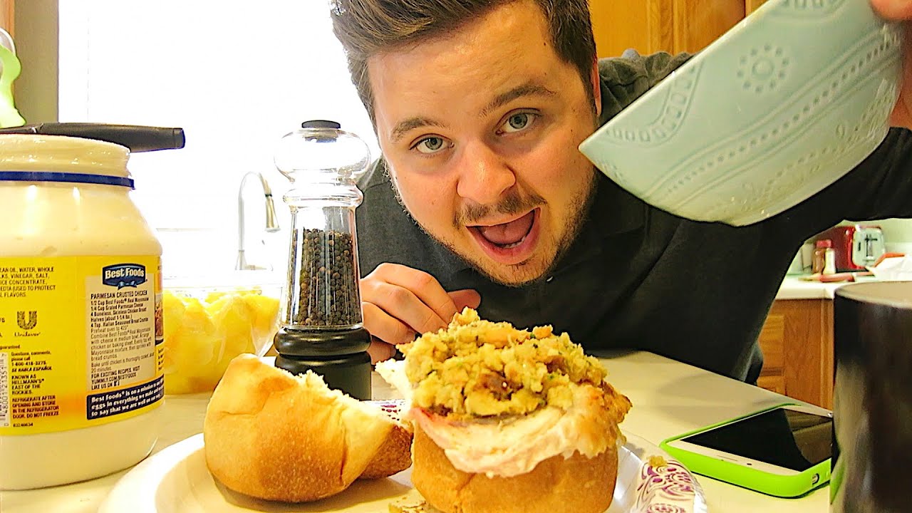 EPIC THANKSGIVING LEFTOVER SANDWICH! - YouTube