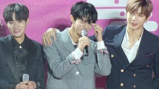 워너원(Wanna One) 배진영, 워너블 향한 쑥스러운 멘트 '귀여워' ('제28회 서울가요대상 레드카펫')