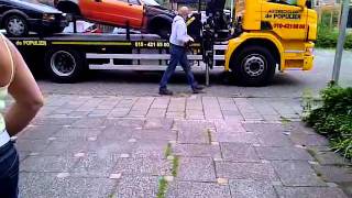 En Daar Gaat Weer Een Showauto Snik Snik