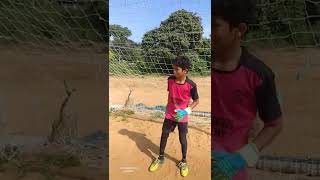 ഉപദേശം കൊള്ളാം 😜 | GOALKEEPER TRAINING | #shorts 209 | screenshot 5