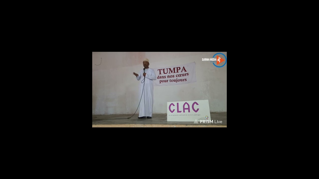 Présentation du livre Tumpa écrit par  M. MOHAMED Boudouri au clac de Tsembéhou.