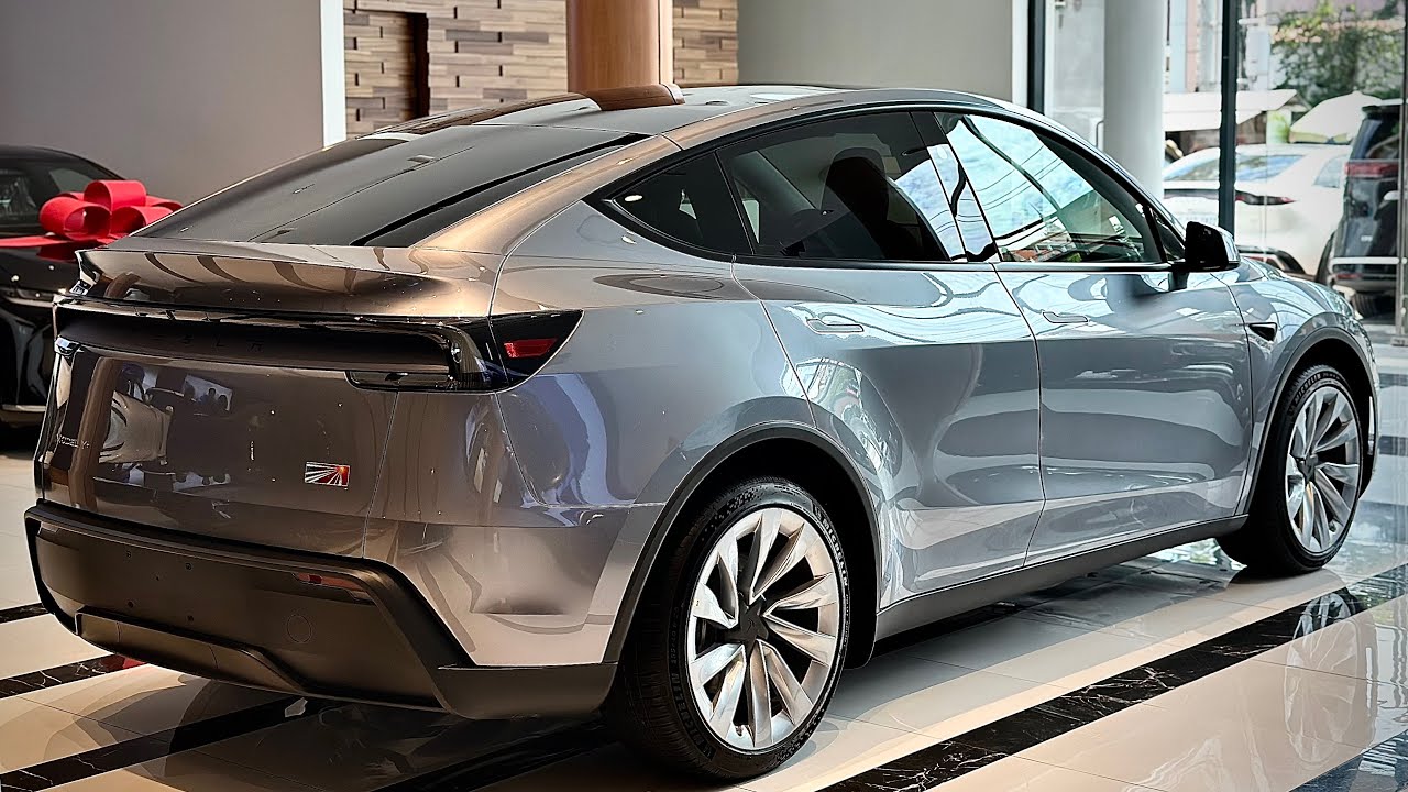 New Tesla Model Y Juniper (2025) - A Revolution in Electric Vehicle | Review