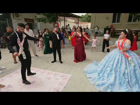 Nihal & Pembegül- Kina gecesi(Golesh)
