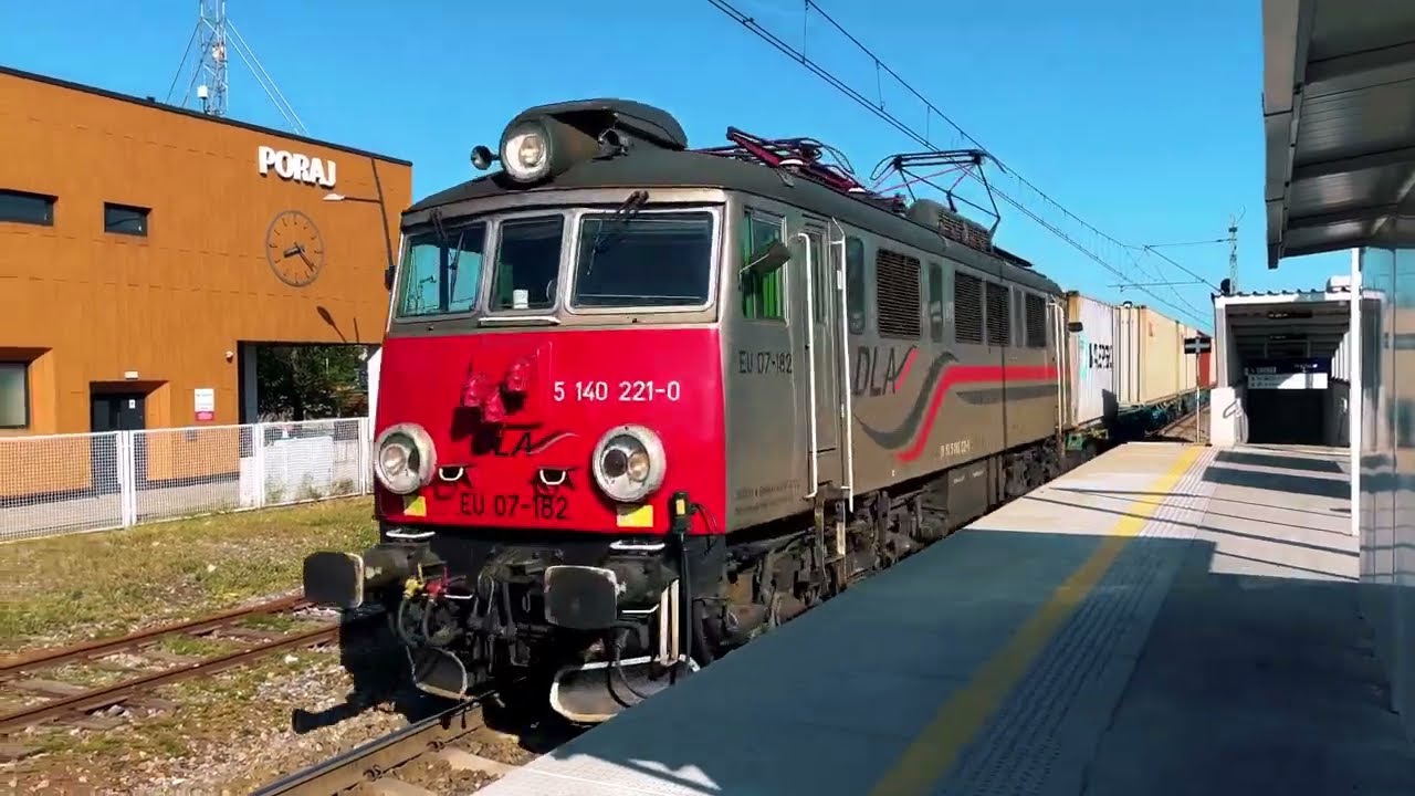 Stacja Poraj - przyjemne przejazdy pociągów na 