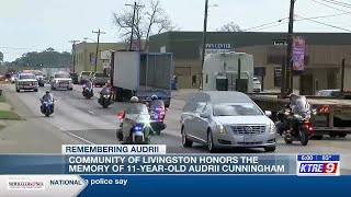 Livingston residents turn out to show support for Audrii Cunningham during funeral procession screenshot 5
